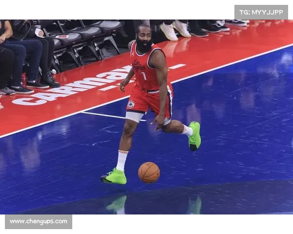 快船官推盛赞哈登两战送出二十助攻高效组织全联盟第一